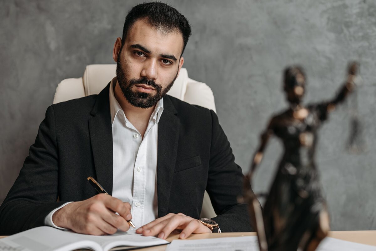 Sahte Avukat Tarafından Dolandırıldım: Paramı Geri Alabilir miyim?